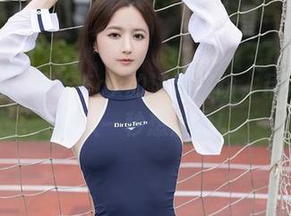 秀人网 – 奈奈Fox的泳池冒险，精选美图让人一秒想潜水！