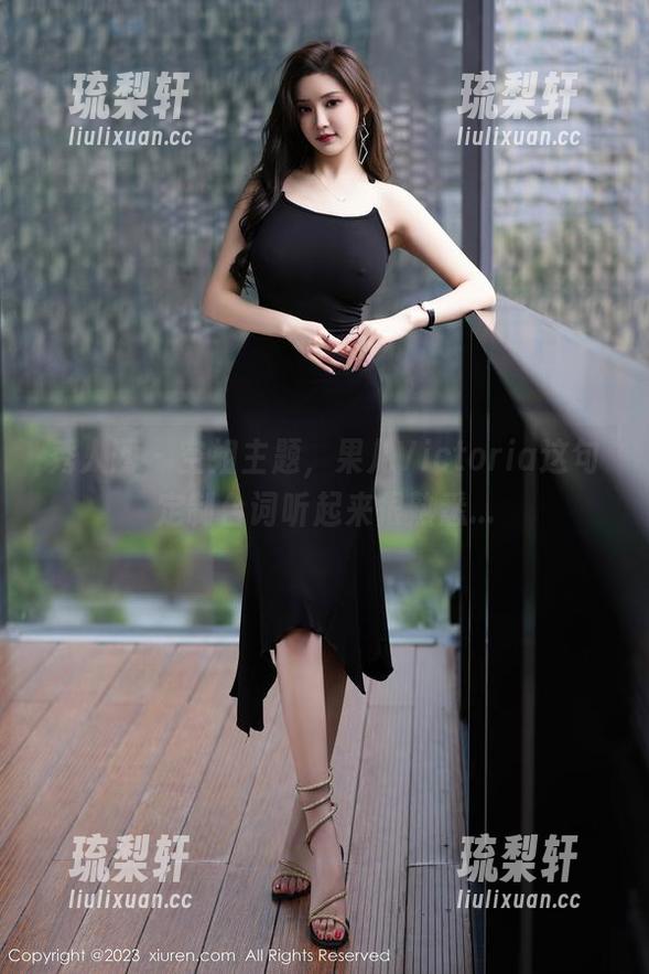 秀人网 - 空姐主题，果儿Victoria这句定制台词听起来很熟悉...