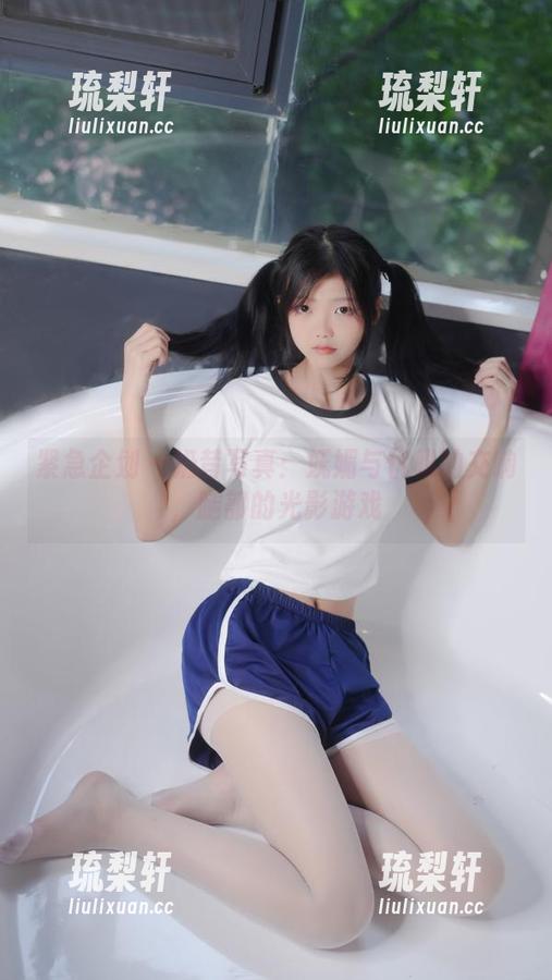 紧急企划 - 奶昔写真：妩媚与优雅的交响，腿部的光影游戏