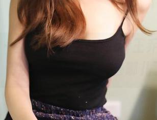 美媛馆 – 新图库来临：Abby王乔恩的长腿，传统意义上的起伏去哪儿了？