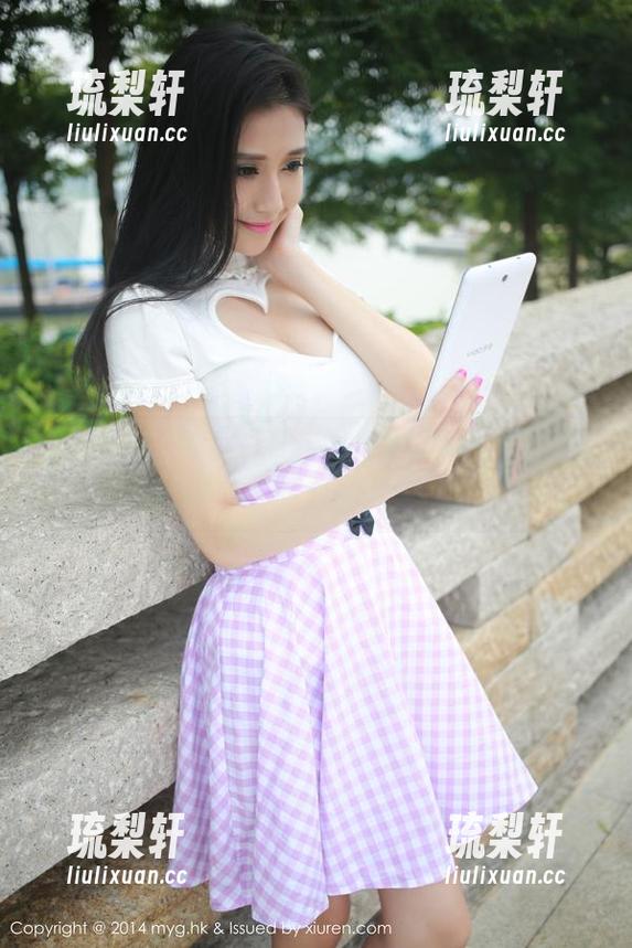 美媛馆-SOLO-尹菲 美媛馆 - SOLO-尹菲的水手服套图:有没有人在想海上漂流的另一种方式?