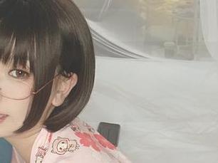 作品：芋圆侑子vs.雅儿贝德，私服万岁，随便穿穿总是能够引起点小反应。