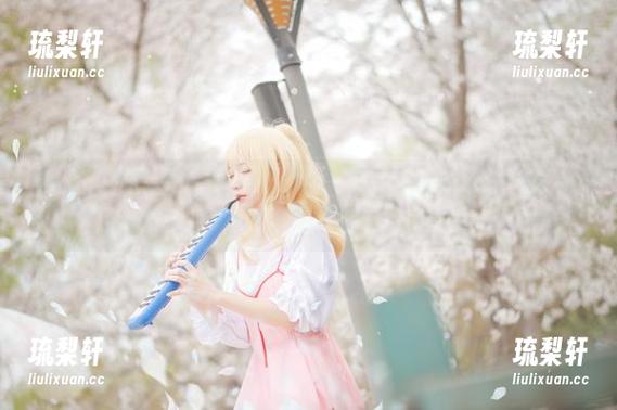花柒Hana 这组花柒Hana的森森仙短款灵梦写真,保证让你怀疑人生,天上也该有仙女了吧?