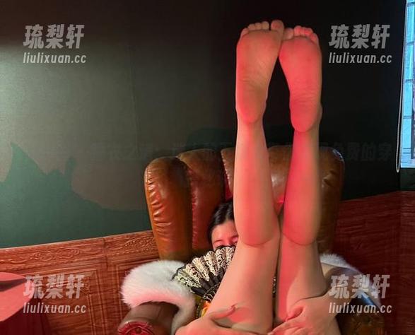 微密圈 - 睡衣之道：迷人的五姨太带你发现免费的穿搭秘诀