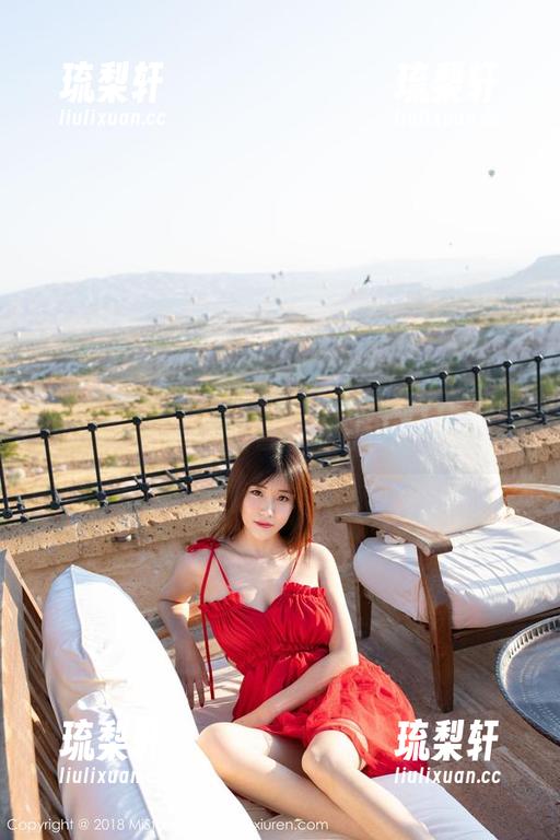 魅妍社-丽Yovi 魅妍社 - 眼前的美丽:丽Yovi的长腿写真,腿控请自备眼药水!
